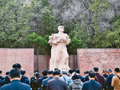 <b>正确认识对上负责和对下负责的关系</b>